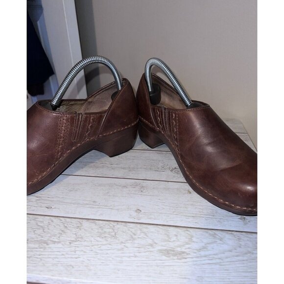 DANSKO Womens Clogs Shoes Brown Leather Slip On Low Heels SZ 39 - Picture 7 of 16